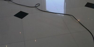 Detalle de cristalizado y abrillantado de mármol realizado por Pavimentos Muriel en Bilbao